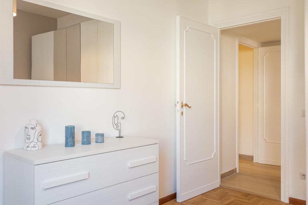 St Peter Cozy 2 Bdr Apartment With Garage Rome Buitenkant foto